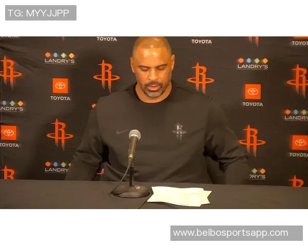 乌度卡直言球队失误频繁对手展现强大身体对抗能力