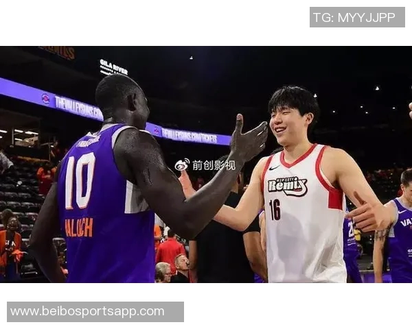 布克谈中国之行无时差反应球队节奏明显加快提升表现 布克谈中国之行无时差反应球队节奏明显加快提升表现