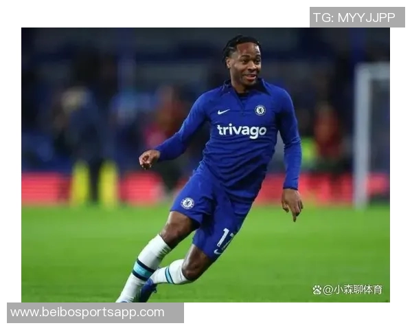 斯特林勇敢对抗蒙面窃贼保护家人安全展现真男人风范