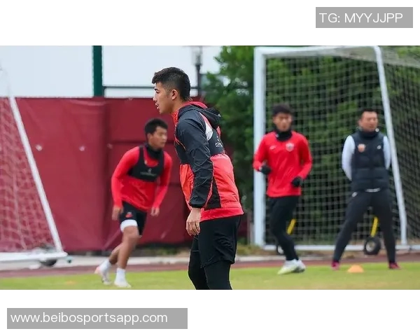 鲁媒报道陈泽仕依木兰已抵达成都期待参与熊猫杯最后两场比赛